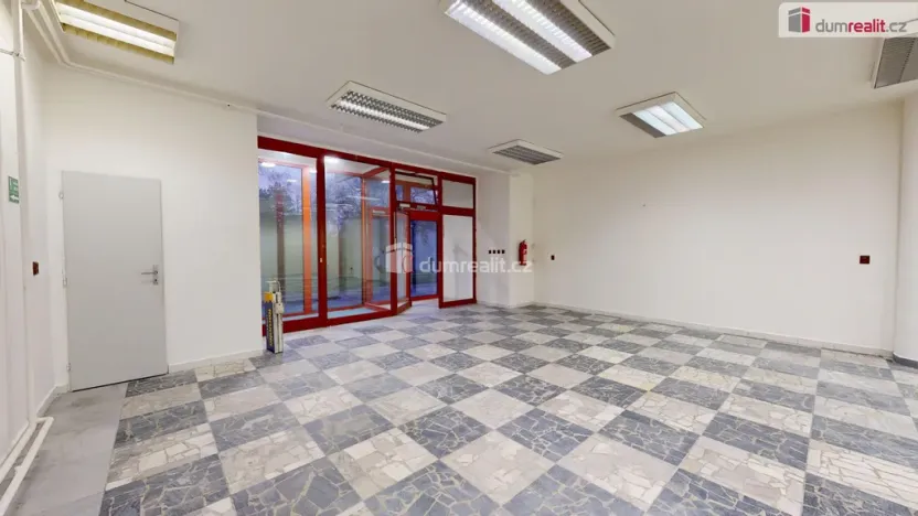 Pronájem obchodního prostoru, Orlová - Lutyně, U Centrumu, 77 m2