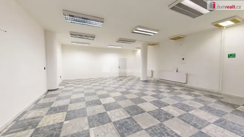 Pronájem obchodního prostoru, Orlová - Lutyně, U Centrumu, 77 m2