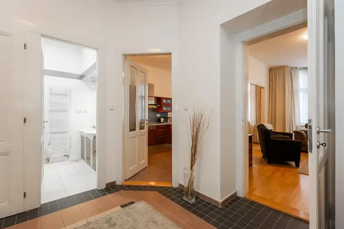 Pronájem bytu 3+1, Praha - Staré Město, Bílkova, 92 m2