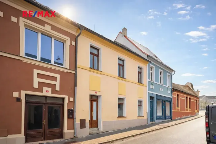 Pronájem bytu 2+1, Kladno, Dr. Vrbenského, 67 m2