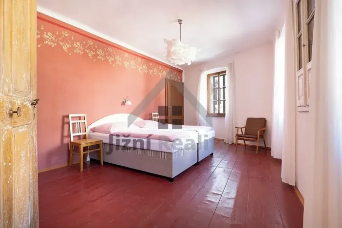 Prodej rodinného domu, Rožmberk nad Vltavou, 198 m2