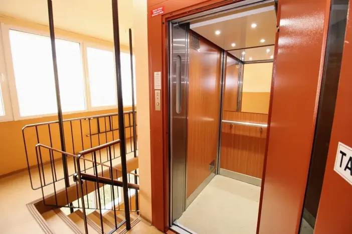 Pronájem bytu 2+kk, Praha, Novodvorská, 55 m2