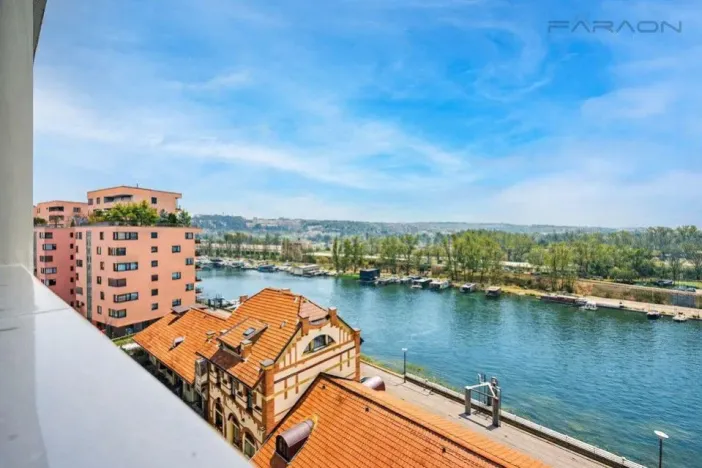 Pronájem bytu 2+kk, Praha - Holešovice, Jankovcova, 67 m2