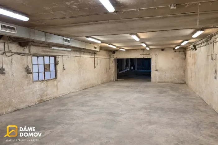 Prodej výrobních prostor, Zlín, U Stadionu, 740 m2