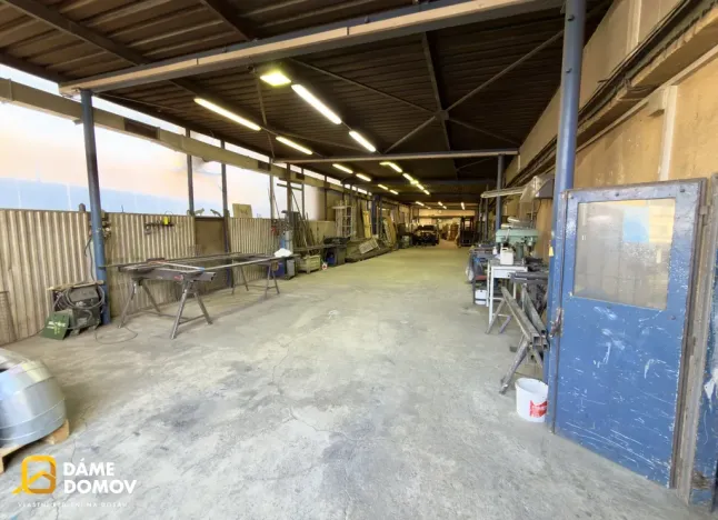 Prodej výrobních prostor, Zlín, U Stadionu, 740 m2