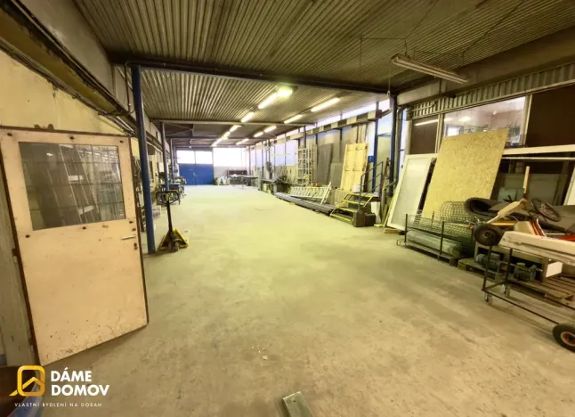 Prodej výrobních prostor, Zlín, U Stadionu, 740 m2
