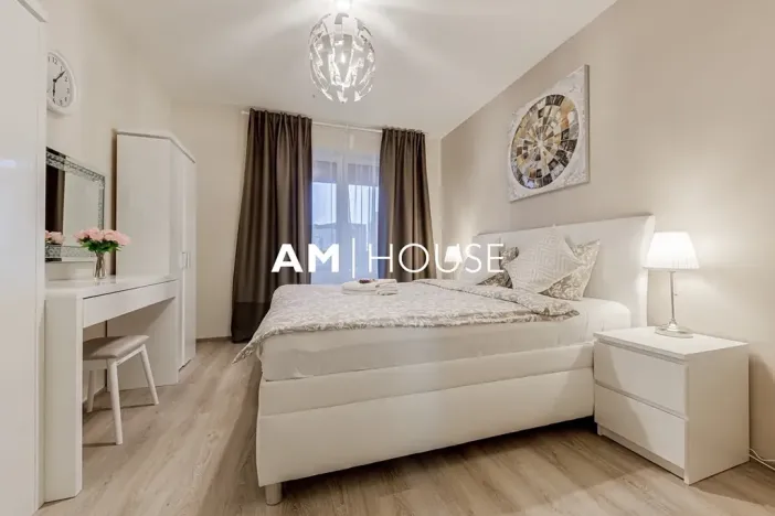 Pronájem bytu 2+kk, Praha - Karlín, Thámova, 58 m2