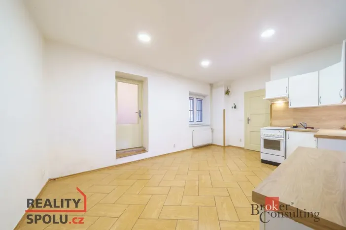 Prodej rodinného domu, Chodová Planá, Pohraniční stráže, 130 m2