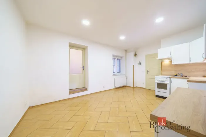 Prodej rodinného domu, Chodová Planá, Pohraniční stráže, 130 m2