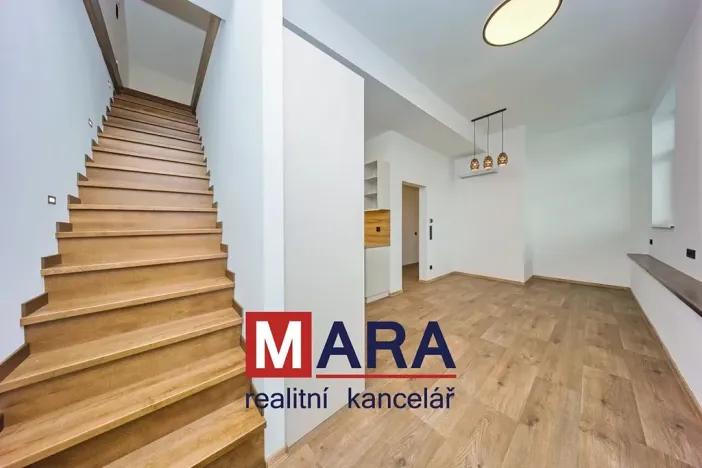 Pronájem bytu 3+kk, Olomouc, Přichystalova, 74 m2