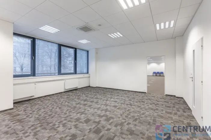 Pronájem kanceláře, Praha - Holešovice, U Pergamenky, 116 m2