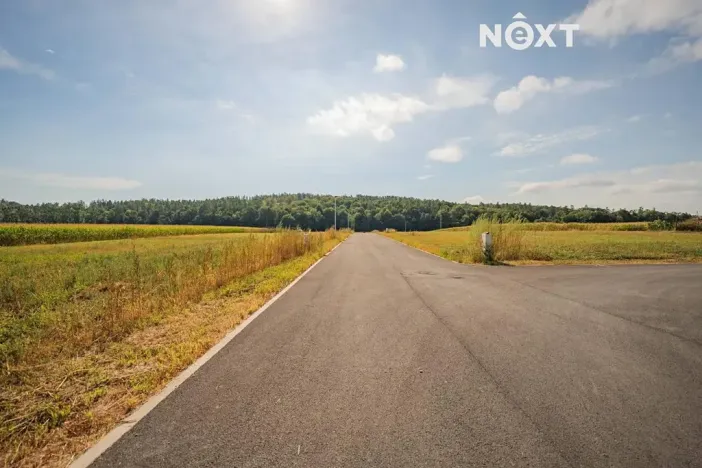 Prodej pozemku pro bydlení, Stavenice, 738 m2