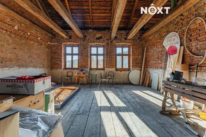 Prodej rodinného domu, Štíty, nám. Míru, 267 m2