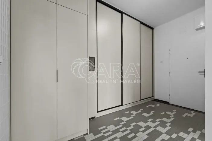 Pronájem bytu 2+kk, Praha - Holešovice, Ortenovo náměstí, 49 m2