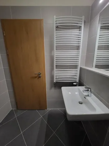 Pronájem bytu 1+kk, Praha - Třebonice, Thomasova, 29 m2