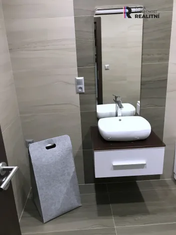 Prodej bytu 2+kk, Karlovy Vary - Drahovice, Mattoniho nábřeží, 62 m2