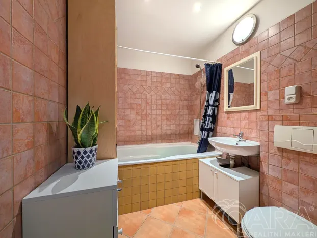 Pronájem bytu 2+1, Praha, Stárkova, 61 m2