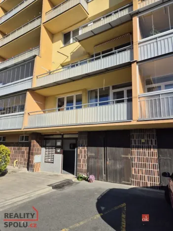 Pronájem bytu 1+1, Opava - Kateřinky, Holasická, 35 m2