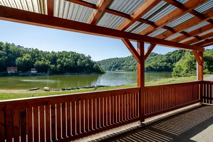 Prodej chaty, Bítov, 650 m2