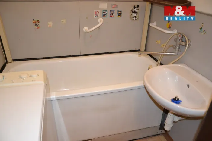 Prodej bytu 3+1, Náchod, Pražská, 60 m2