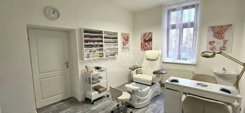 Pronájem obchodního prostoru, Králův Dvůr - Počaply, Plzeňská, 18 m2