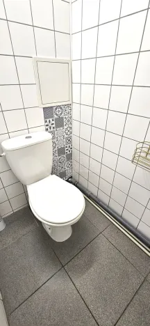 Pronájem obchodního prostoru, Králův Dvůr - Počaply, Plzeňská, 18 m2