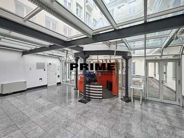 Pronájem kanceláře, Praha - Nové Město, Soukenická, 161 m2