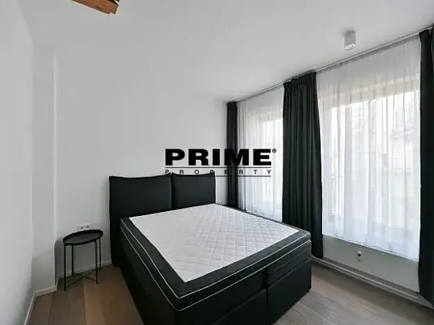Pronájem bytu 3+kk, Praha - Vinohrady, náměstí Jiřího z Poděbrad, 156 m2