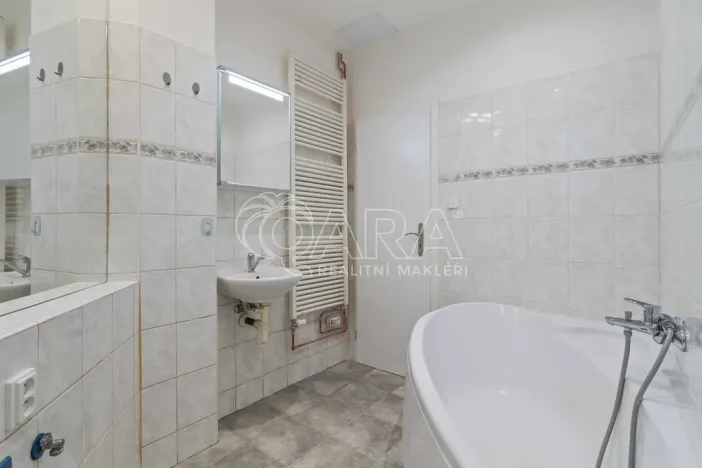 Pronájem bytu 1+1, Praha - Vršovice, Minská, 37 m2