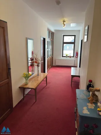 Pronájem restaurace, Horní Maršov, Třída Josefa II., 320 m2