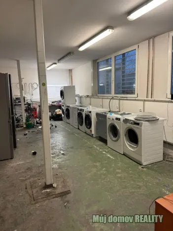 Pronájem skladu, Praha - Uhříněves, Kašperská, 100 m2