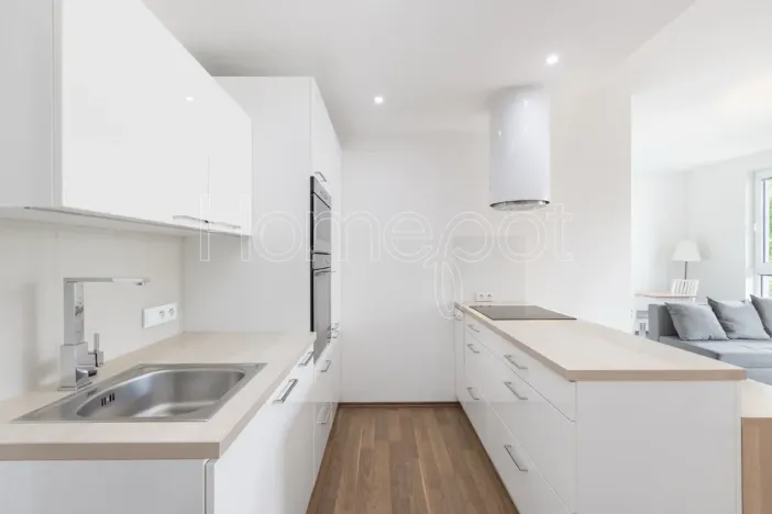 Pronájem bytu 2+kk, Praha, Bermanova, 51 m2