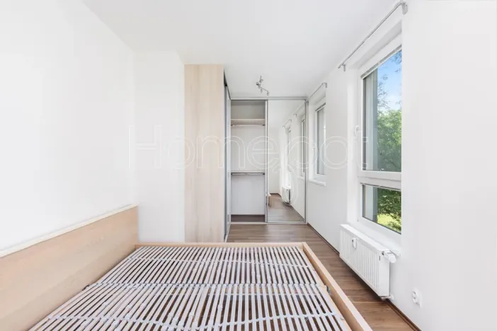 Pronájem bytu 2+kk, Praha, Bermanova, 51 m2