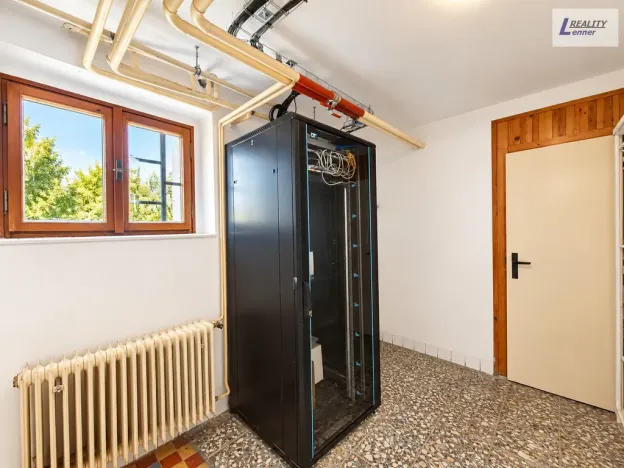 Prodej komerční nemovitosti, Nečín, 218 m2