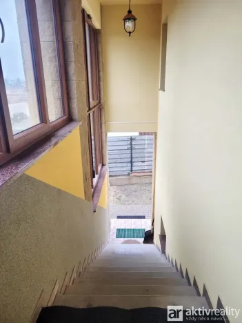 Pronájem bytu 3+1, Libiš, Za Kralupkou, 100 m2