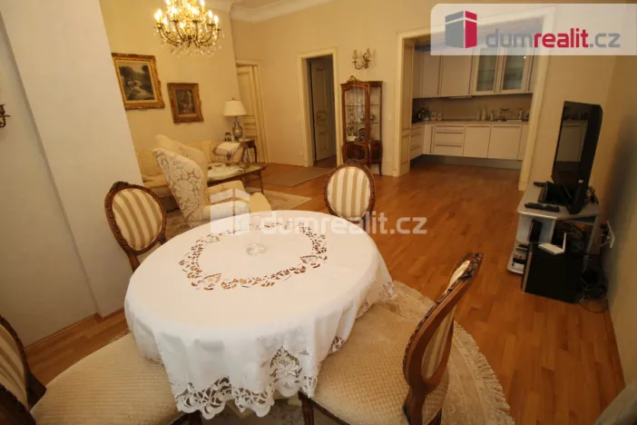 Prodej bytu 2+kk, Mariánské Lázně, Masarykova, 68 m2