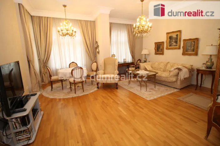 Prodej bytu 2+kk, Mariánské Lázně, Masarykova, 68 m2