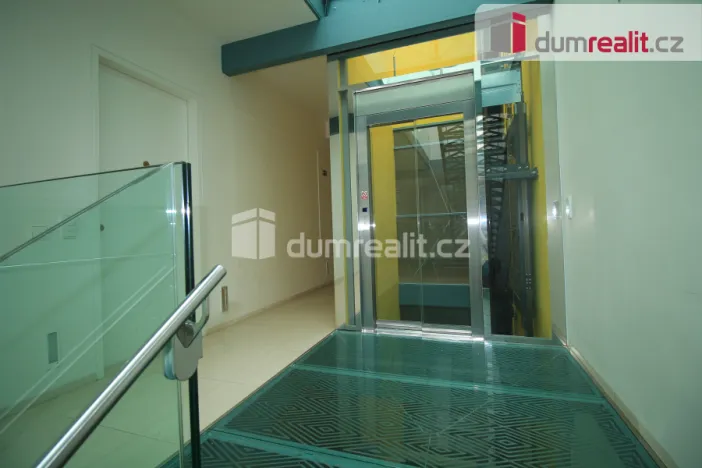 Prodej bytu 2+kk, Mariánské Lázně, Masarykova, 68 m2