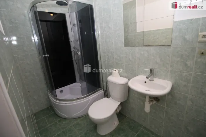 Pronájem bytu 1+1, Karlovy Vary - Rybáře, Lad. Koubka, 45 m2