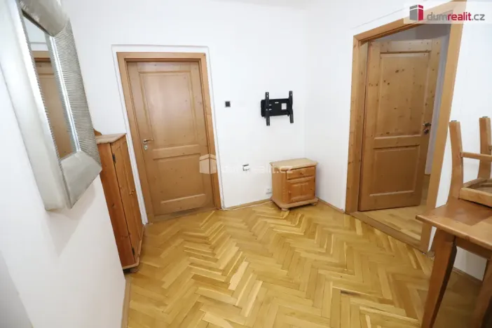 Pronájem bytu 3+1, Cheb, Hradební, 52 m2