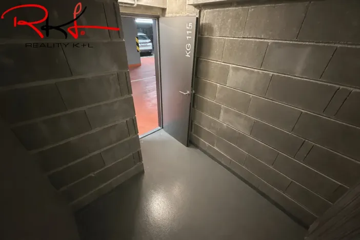 Pronájem skladu, Praha, Stočesova, 4 m2