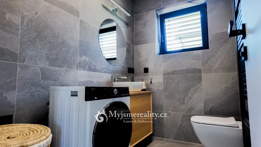 Prodej rodinného domu, Dobrkovice, 231 m2