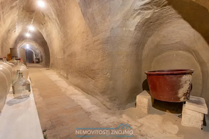 Prodej vinného sklepa, Dobšice, Leska, 25 m2