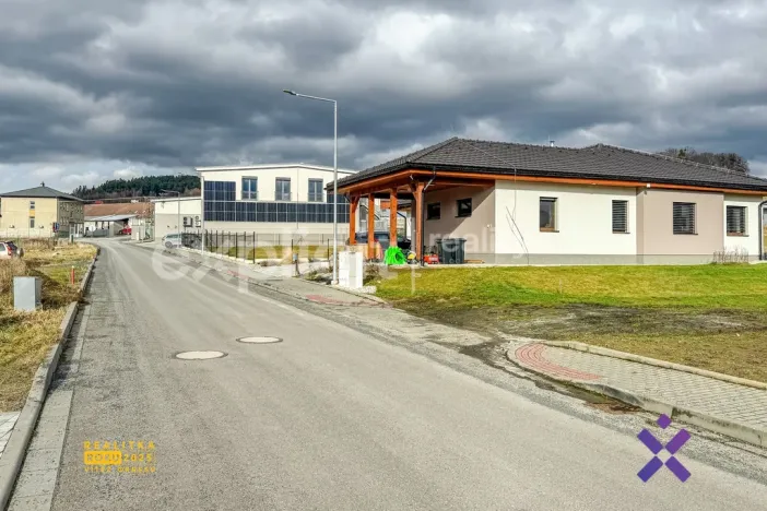 Prodej pozemku pro bydlení, Zubří, 1251 m2