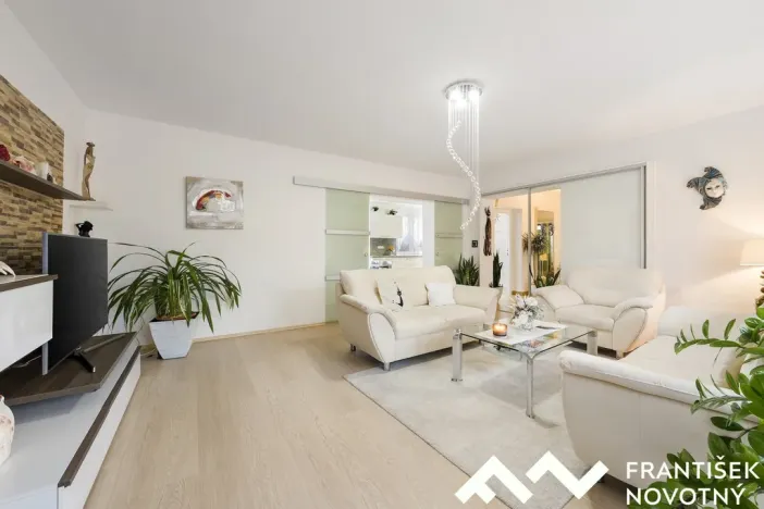 Prodej rodinného domu, Bohutice, 248 m2