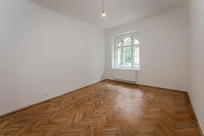 Pronájem kanceláře, Praha - Vinohrady, Mánesova, 52 m2