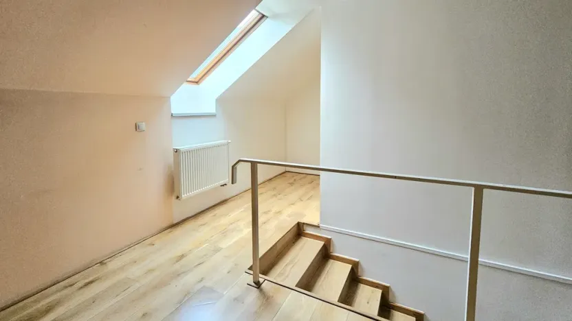 Pronájem bytu 1+kk, Třebotov, Hlavní, 36 m2