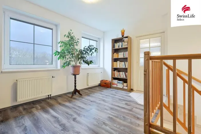 Prodej rodinného domu, Žákava, 200 m2