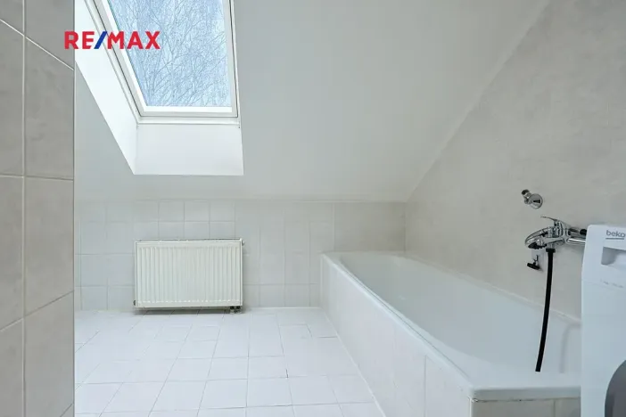 Pronájem bytu 2+1, Tlučná, V Rybníčkách, 43 m2