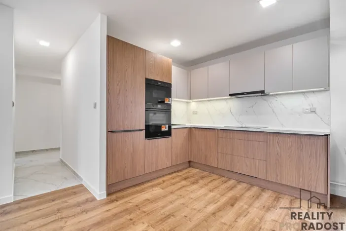 Prodej bytu 2+kk, Ostrava - Poruba, Průběžná, 45 m2